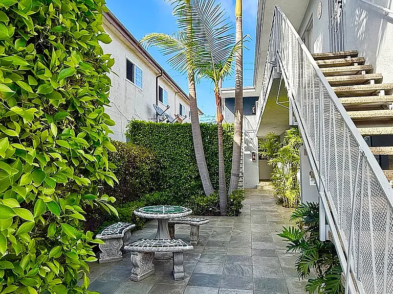 4110 Inglewood Blvd #9 — Photo 14