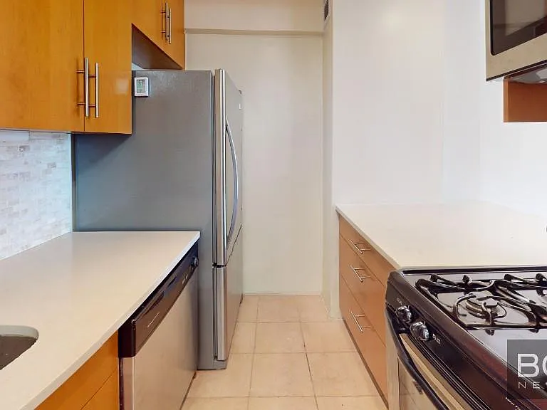 37-30 73rd St #4P — Photo 6