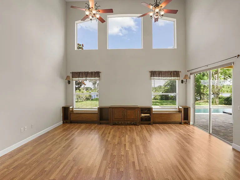 5554 Palm Lake Cir — Photo 19