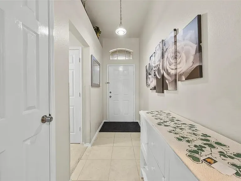 128 Jennings Dr — Photo 4