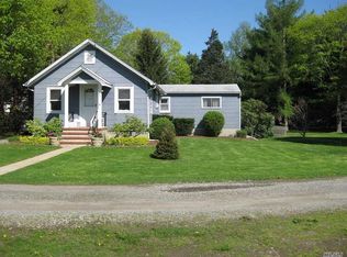 955 Conklin Rd, Mattituck, NY 11952