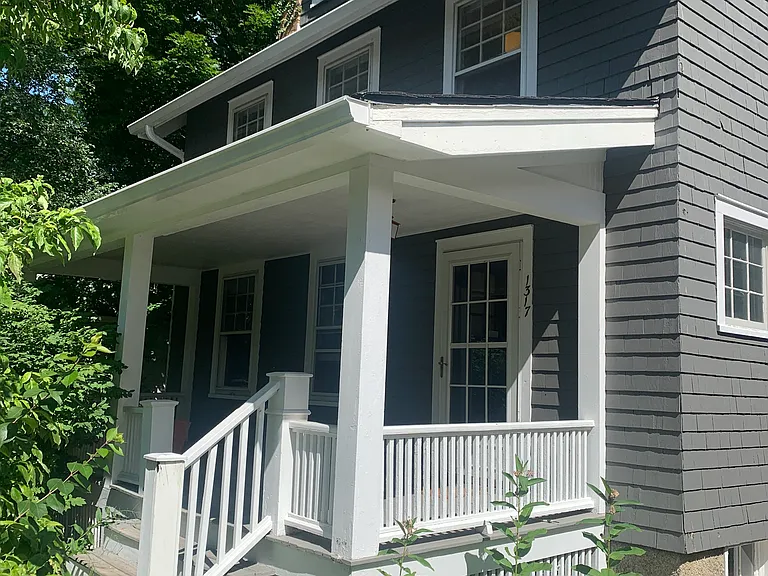 1317 Wells St — Photo 3