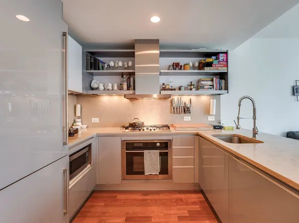 77 Hudson St APT 1813, Jersey City, NJ 07302