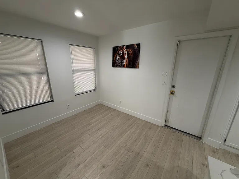 3004 Ocean View Dr — Photo 17
