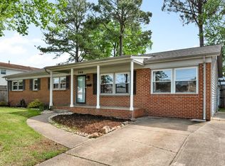 344 Gainsborough Rd, Virginia Beach, VA 23462