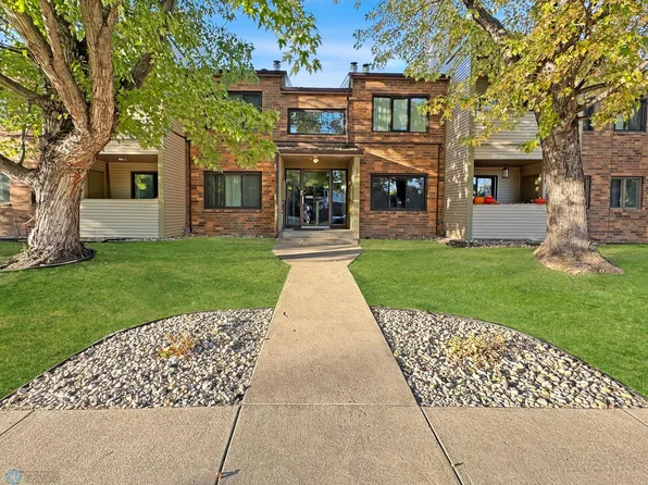 3237 17th Ave S APT 203, Fargo, ND 58103