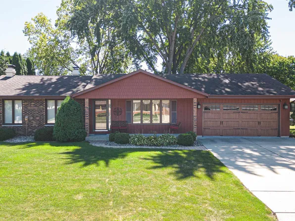 3932 Skyview Dr, Janesville, WI 53546