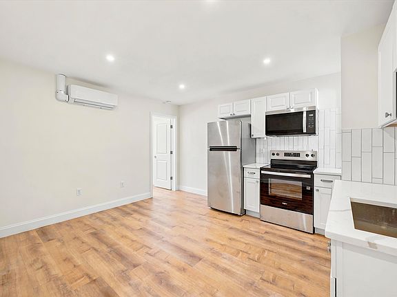 4th image of 6419 Race St #A