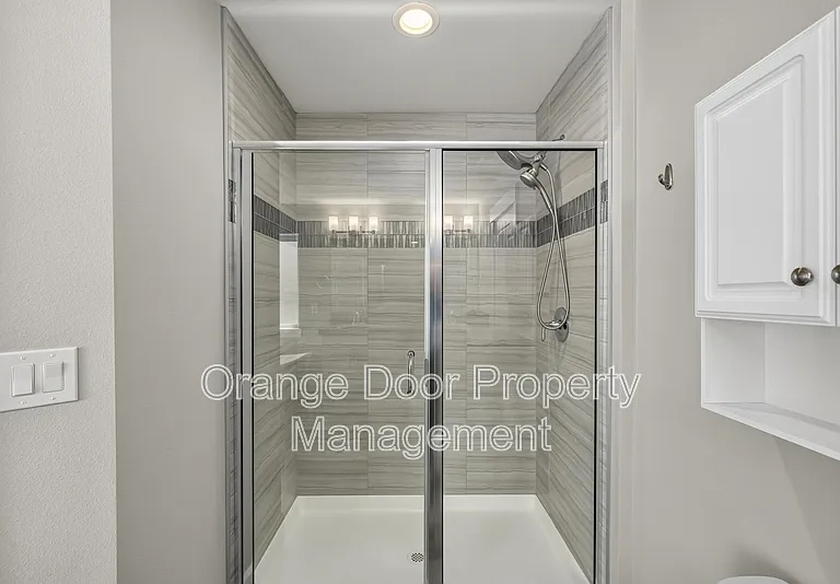 18311 SE 248th St — Photo 31