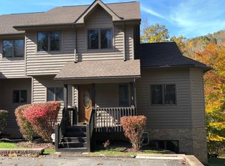 211 Aaron Smith Dr, Bridgeport, WV 26330