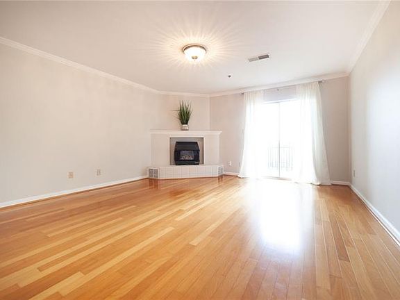 3rd image of 970 Sidney Marcus Blvd NE
