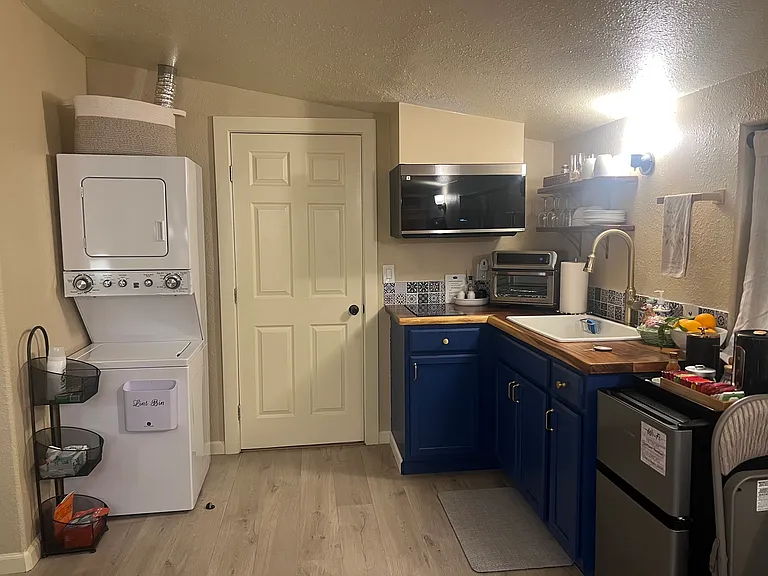 4046 Central Ln #2 — Photo 5