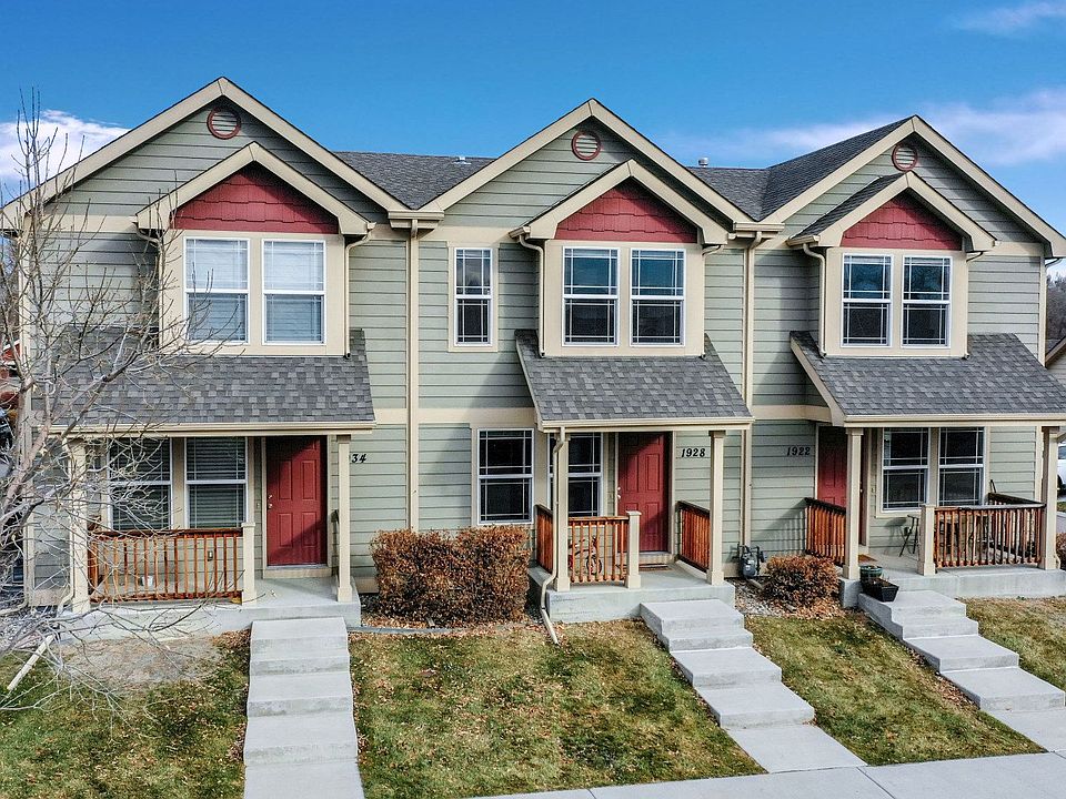 A1 - 01 - Front yard.jpg