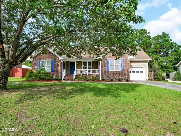 513 Green Meadows Drive N, Wilmington, NC 28405