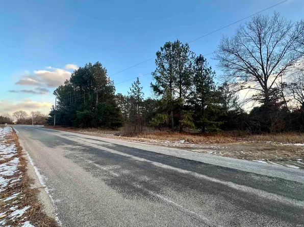 5905 W 700th Rd N, Winamac, IN 46996