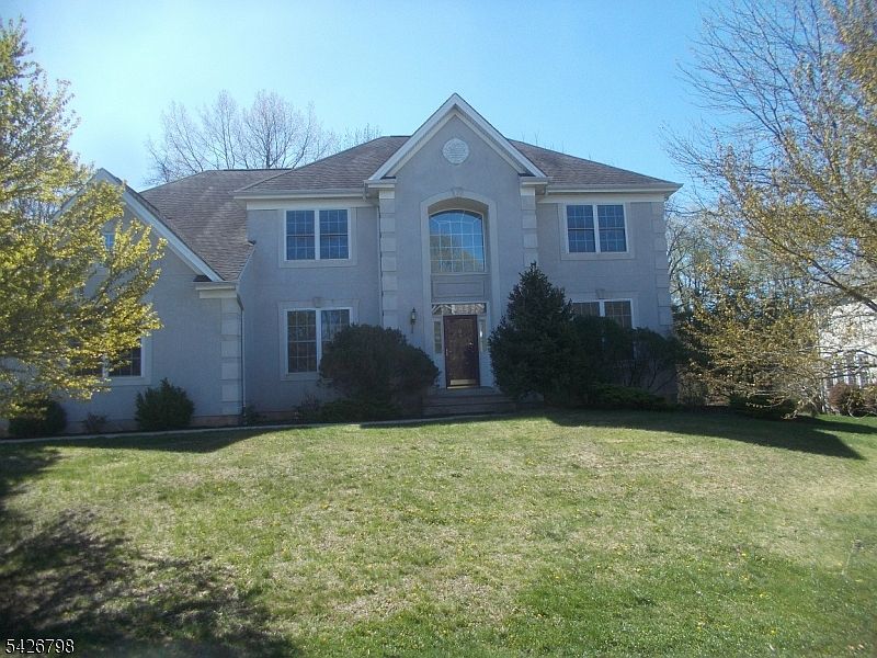 1st image of 11 Shadow Hill Way