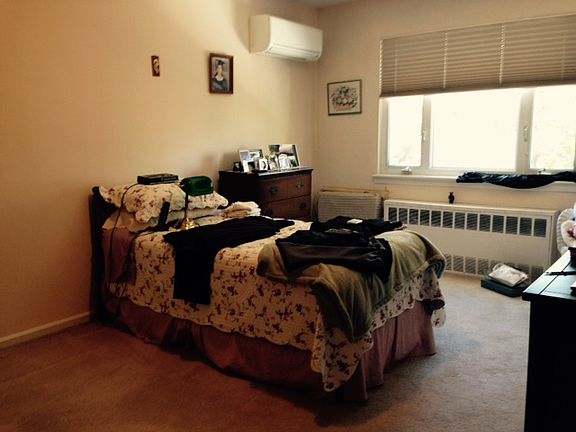 2nd image of 2147 19th St #1