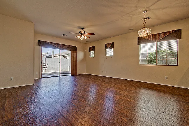 2050 N Arbor Ln — Photo 21
