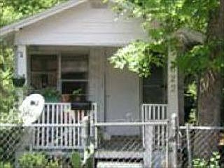 1st image of 622 NW 4th Ave
