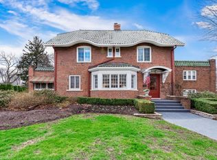 846 W Downer Pl, Aurora, IL 60506