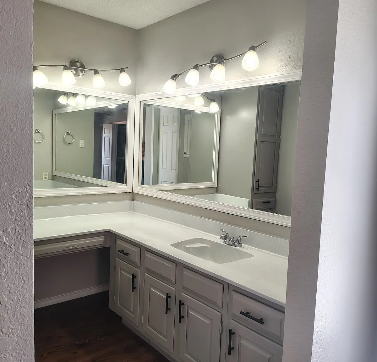 master bedroom RM vANITY