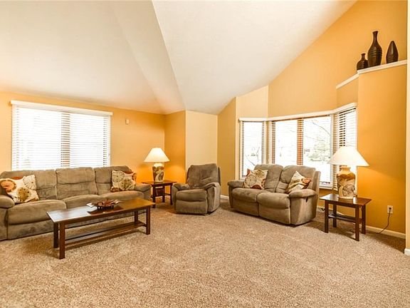 5th image of 1051 Hillsboro Cove Cir