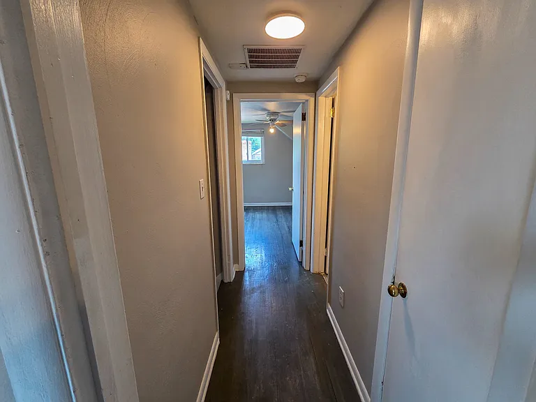 151 Mahoning Dr — Photo 30