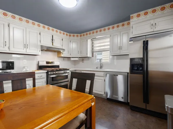 692 Passaic Avenue image 22 of 38