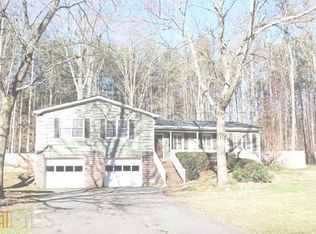 569 Teague Dr NW, Kennesaw, GA
