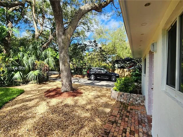 16575 Old Cutler Rd — Photo 12