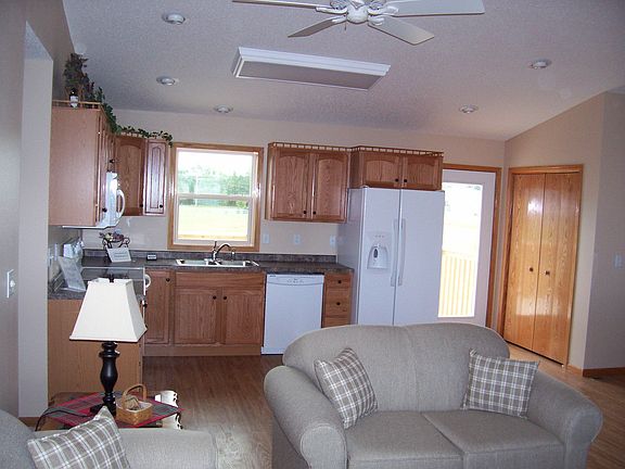4th image of 886-249TH Street