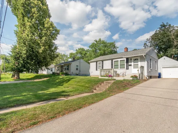 2719 Randolph St, Waterloo, IA 50702