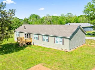 959 N Johnson Chapel Rd, Hartselle, AL 35640