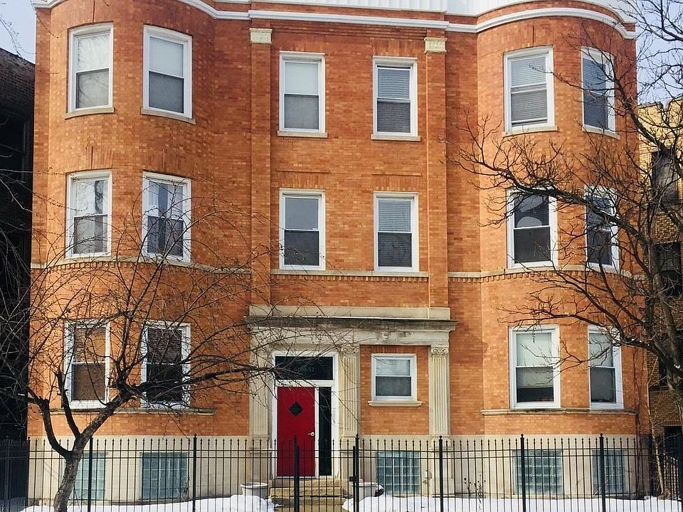 1st image of 6130 S Ingleside Ave #3N