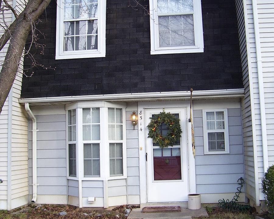 1st image of 8514 Southlawn Ct