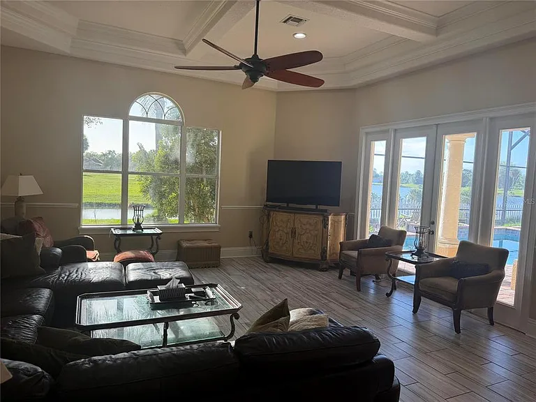 2120 Bunker View Ct — Photo 19
