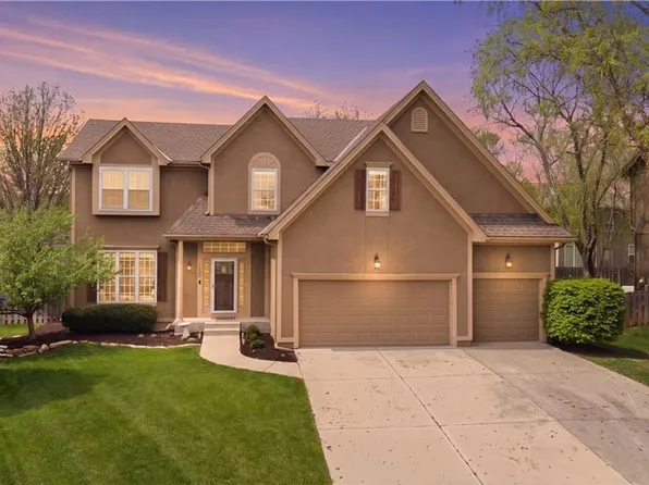 13828 Hauser St, Overland Park, KS 66221