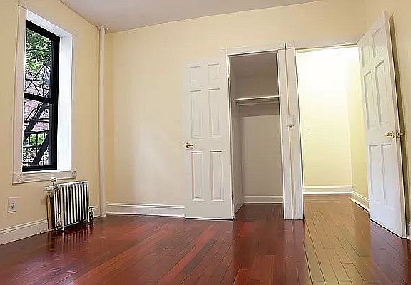 3rd image of 560 W 174th St #35