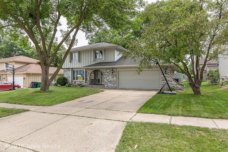 1st image of 8120 Hammontree Cir