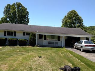 14 E Keefer Rd, Connellsville, PA 15425