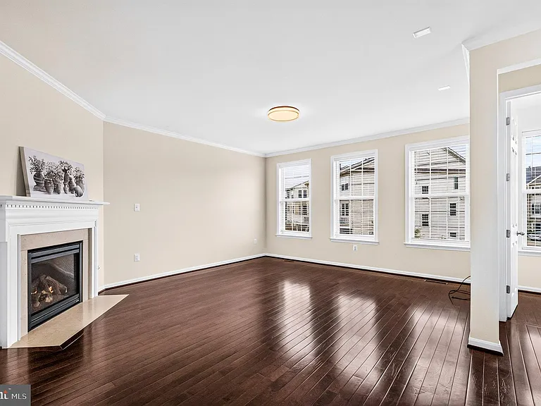 24821 Mason Dale Ter — Photo 2