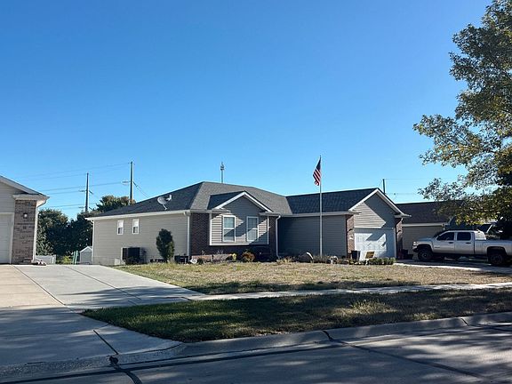 4th image of 5908 S 81st St