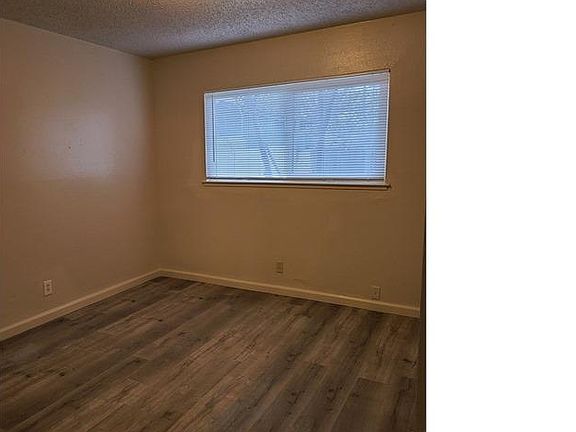 5th image of 860 Pacific Ave