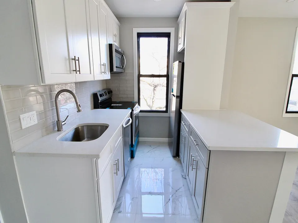 467 Grandview Ave #2FLLR