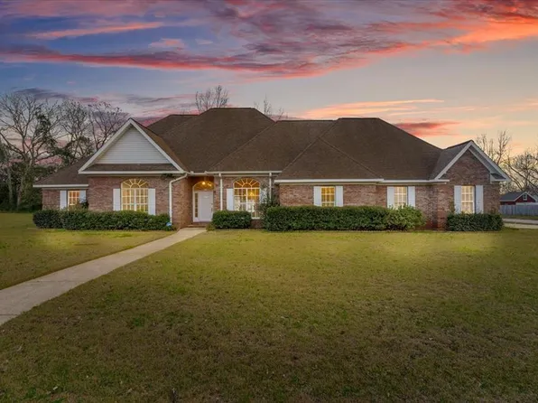 1101 Whitfield Ave, Dothan, AL 36305