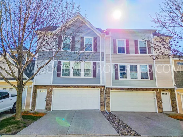 4307 153rd Pl, Urbandale, IA 50323