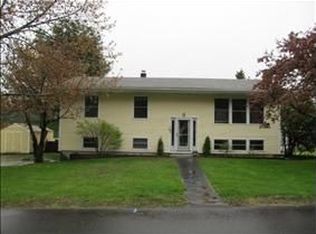 23 Ridge Rd, Cape Elizabeth, ME 04107