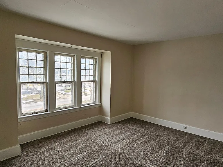 1520-1522 Alameda Ave — Photo 18