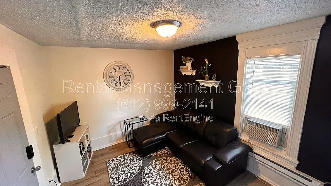 1 bed, 1.0 bath, $1,100 — Photo 4