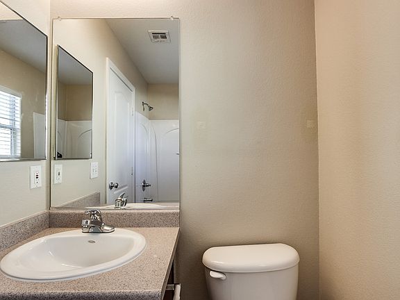 3rd image of 8820 First Lady Ave